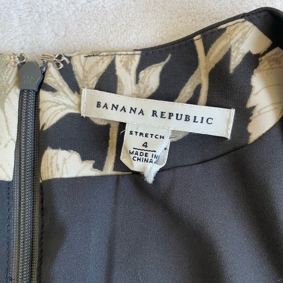 Banana republic sheath dress cream and dark grey pattern - Picture 3 of 9